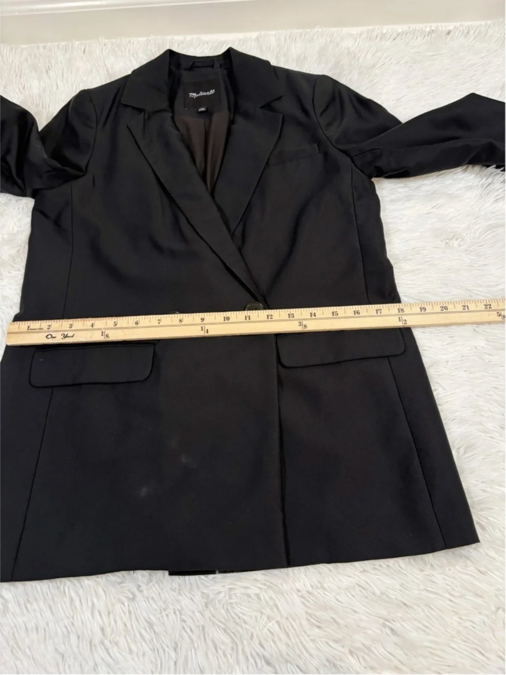 Madewell Women's Double-Breasted Blazer light weight in black‎ relax fit